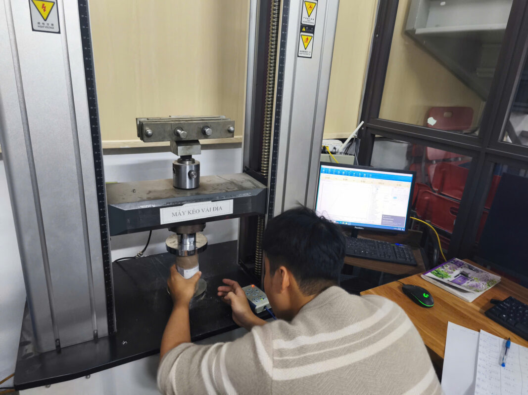 Thí nghiệm kiểm định trong phòng Las